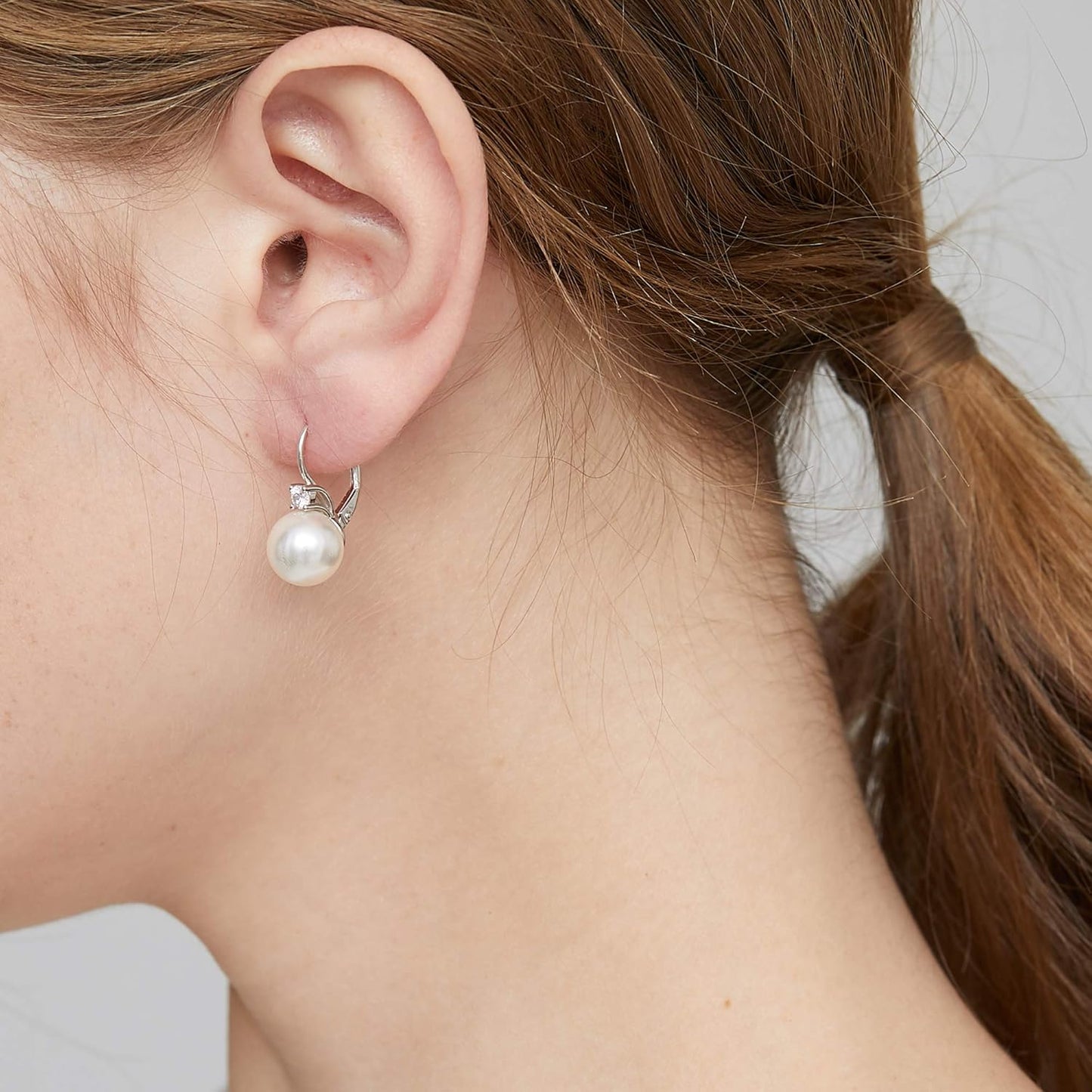 Pearl Earrings by  Jewelry