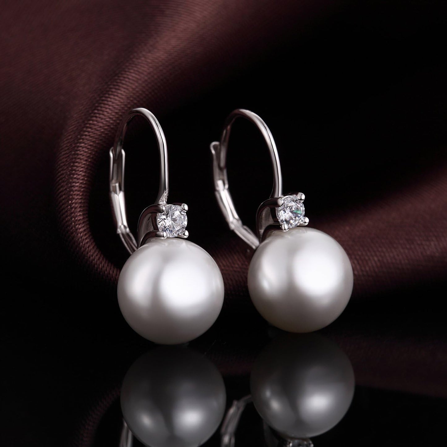Pearl Earrings by  Jewelry
