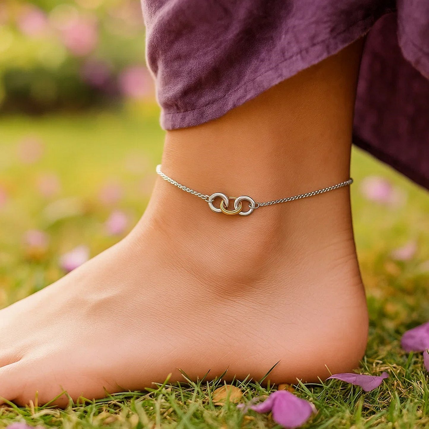 14k Yellow Gold and Sterling Silver Triple Ring Stationed Anklet
