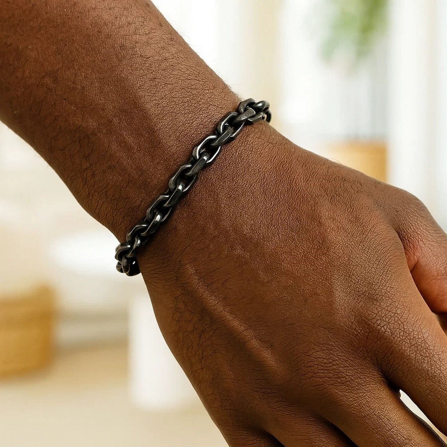 Sterling Silver Black Ruthenium Plated Oval Link Bracelet (5.60 mm)